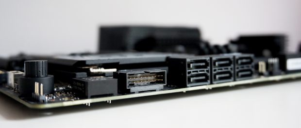 MSI X470 Gaming M7 AC SATA and USB connectors