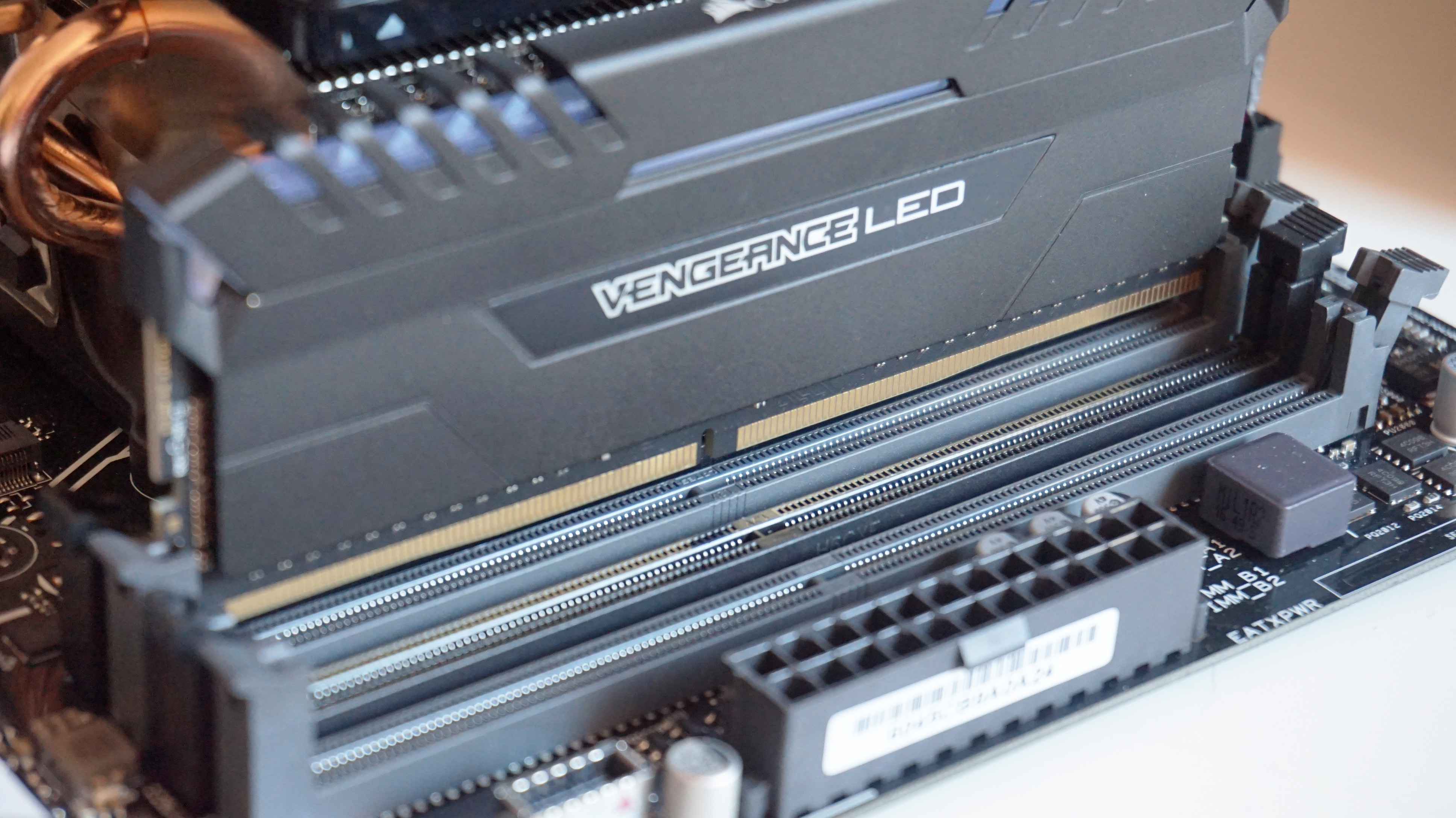 4 Slot Vs 2 Slot Ram