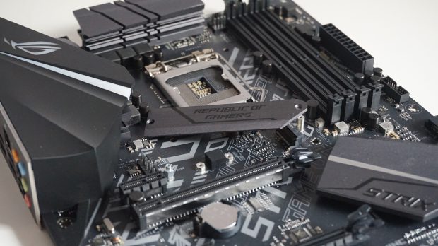 Asus ROG Strix B360-F Gaming SSD heatsink