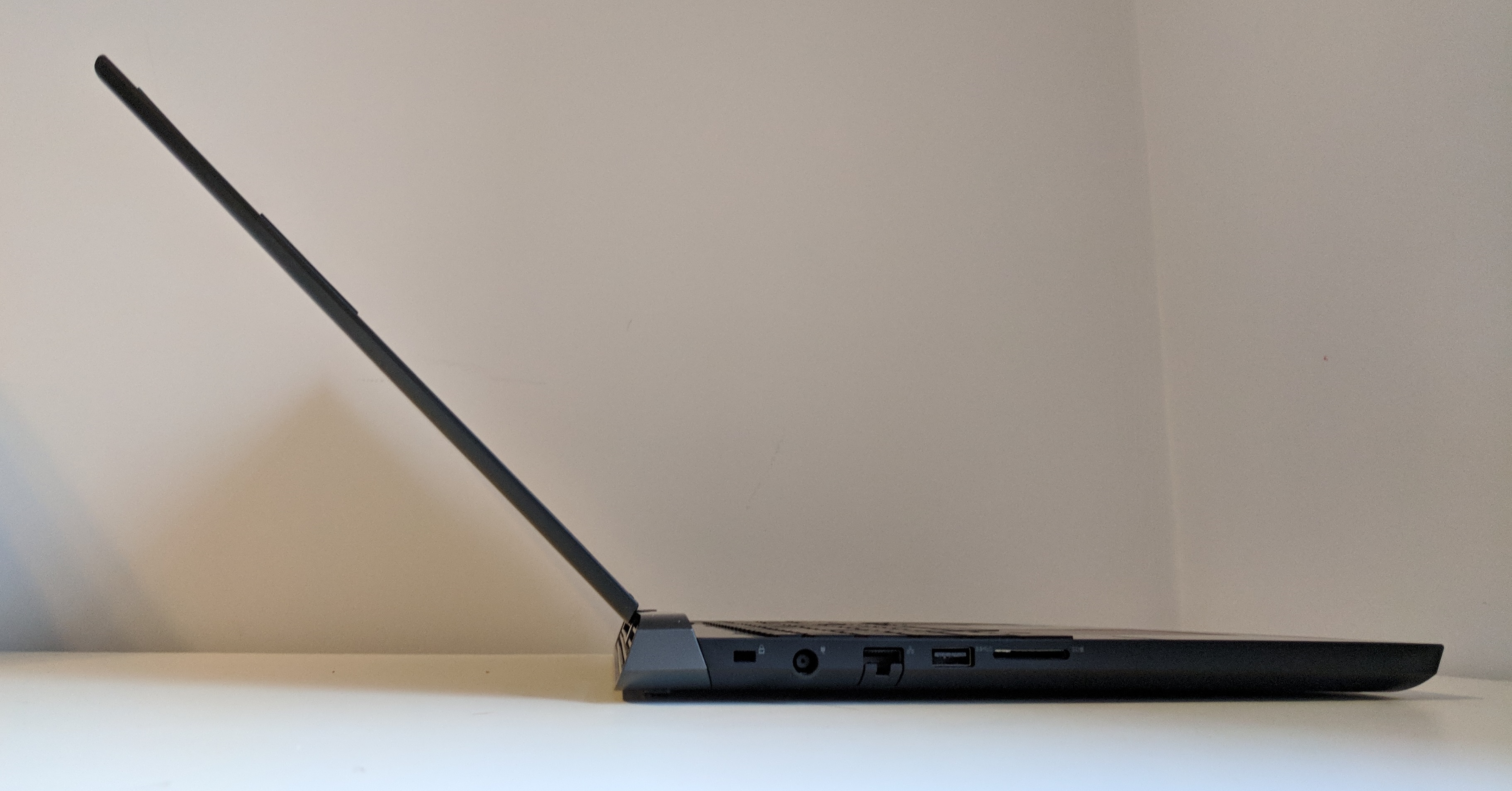 Dell Inspiron 15 7000 Gaming (Late 2017) review | Rock Paper Shotgun