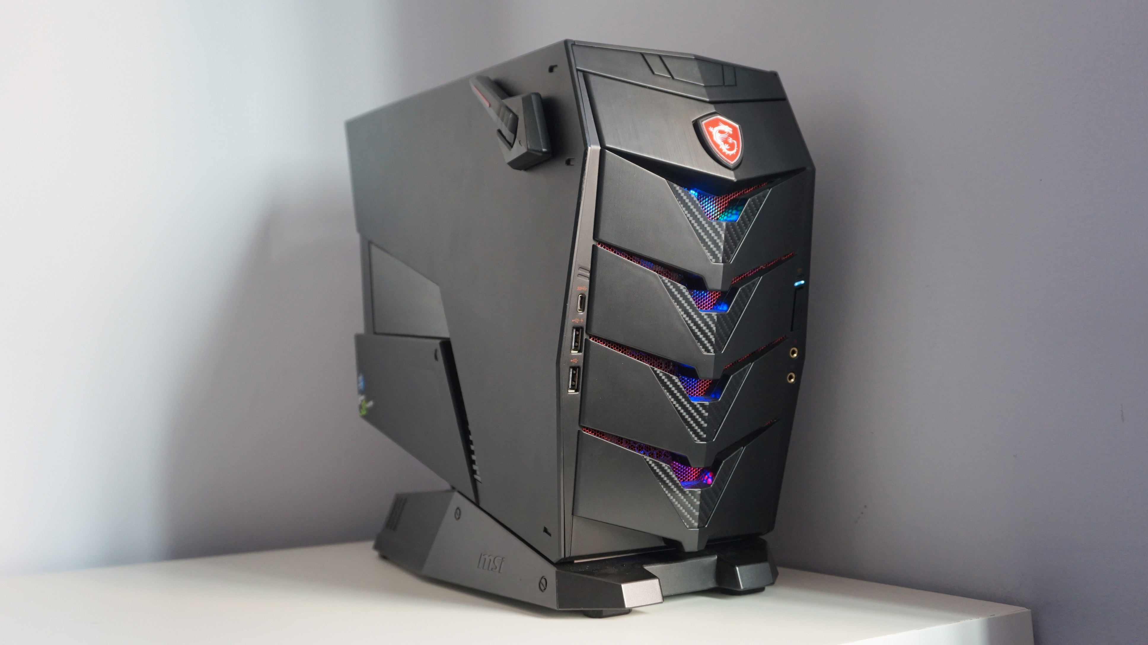 Aegis hero 3. MSI Aegis. Корпус MSI Aegis. Aegis 3. MSI 3.