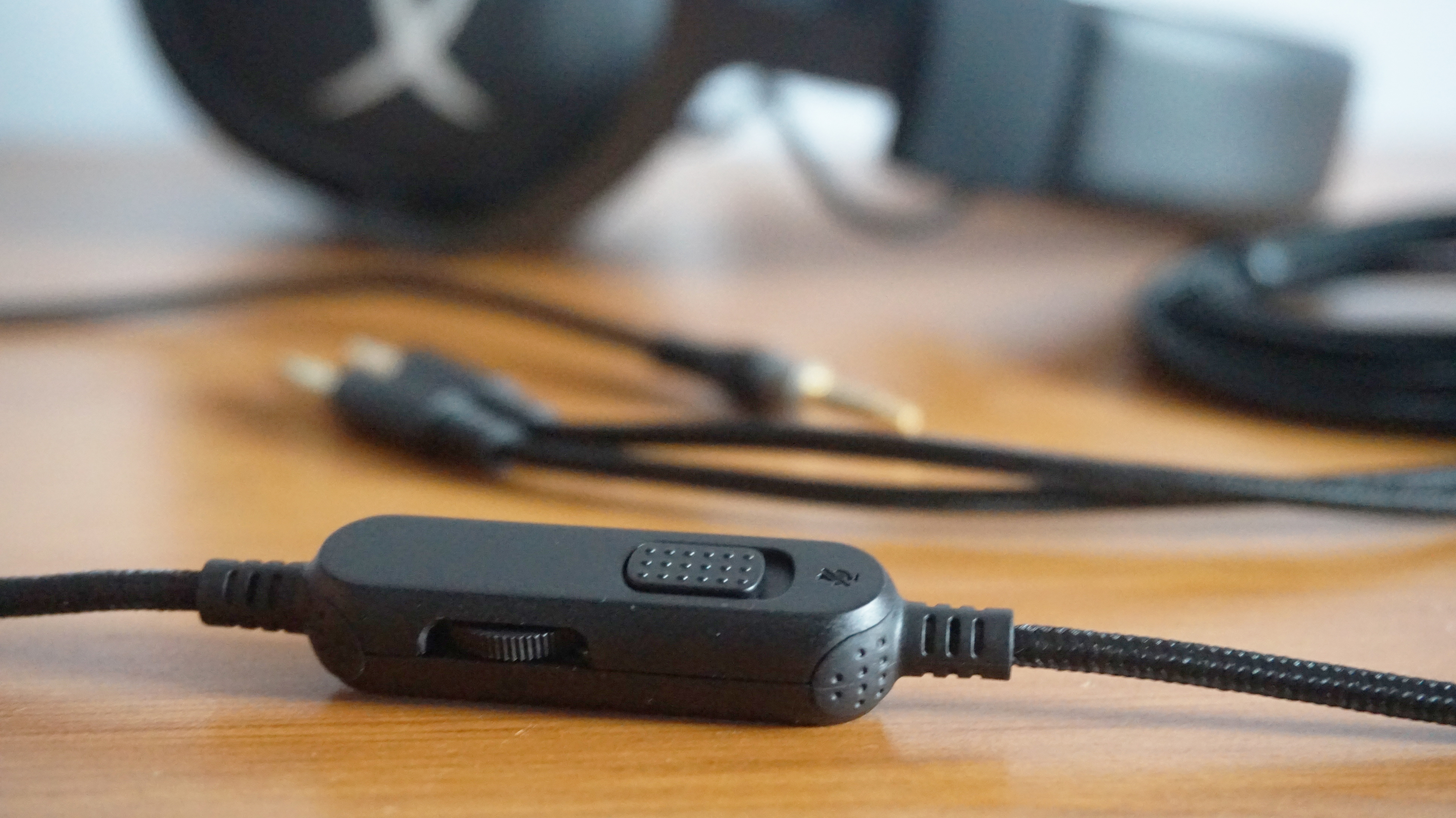 Hyperx Cloud Mix Review An All In One Bluetooth And Wired Gaming Headset Rock Paper Shotgun