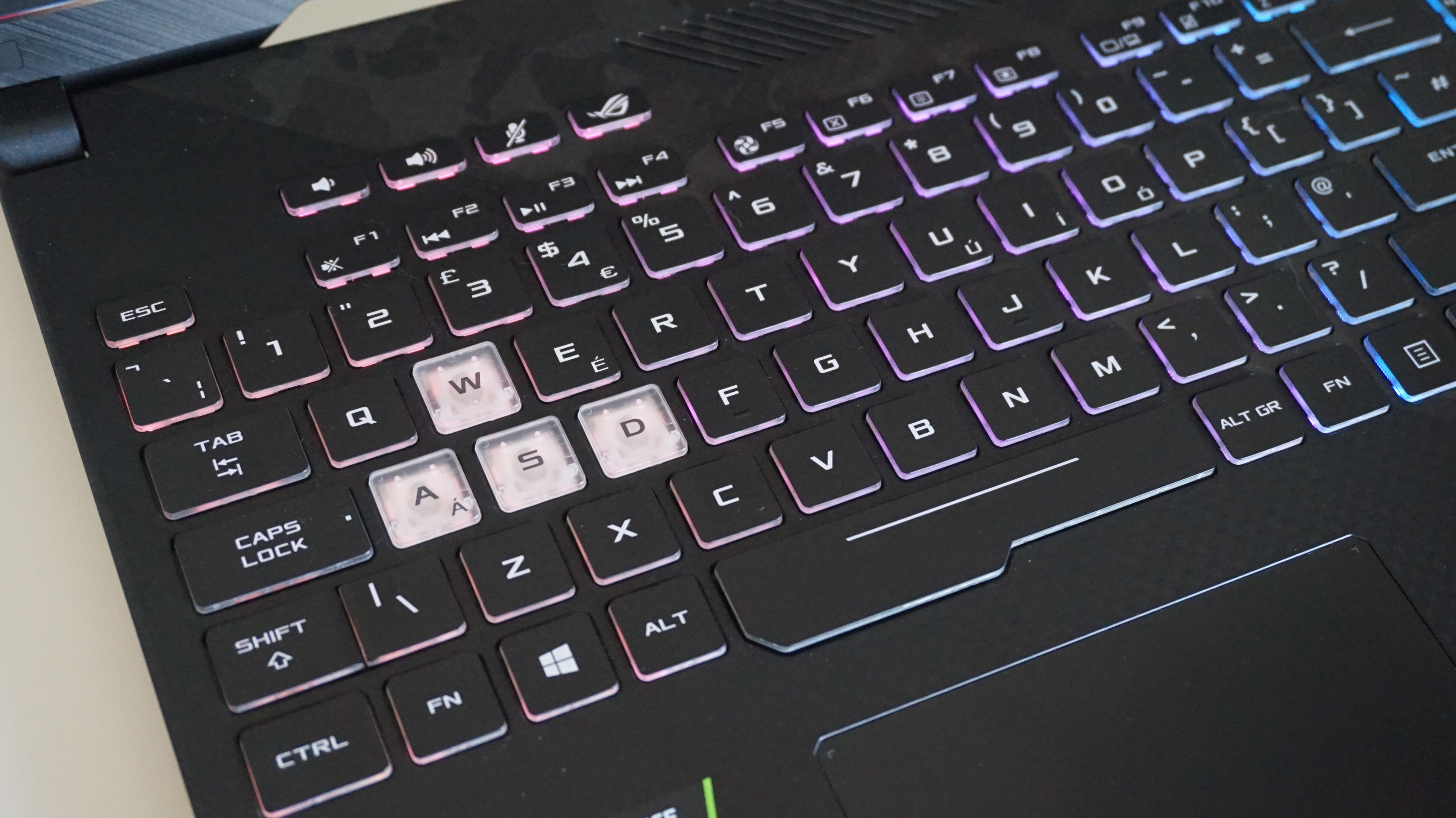 Rog strix ii. Как включить Numlock ASUS ROG g15.