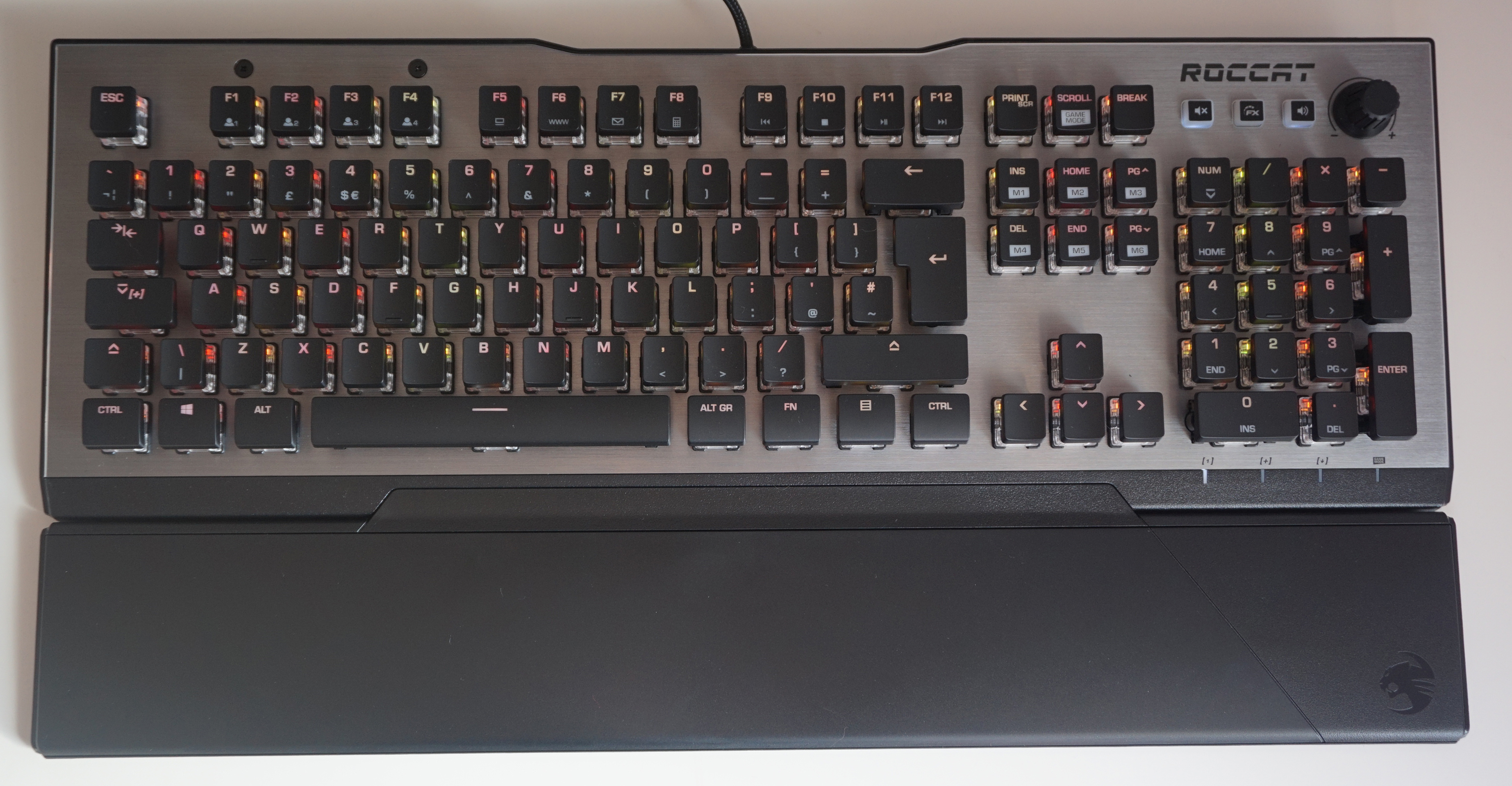 Roccat Vulcan 1 Review A Superb Mechanical Gaming Keyboard Rock Paper Shotgun