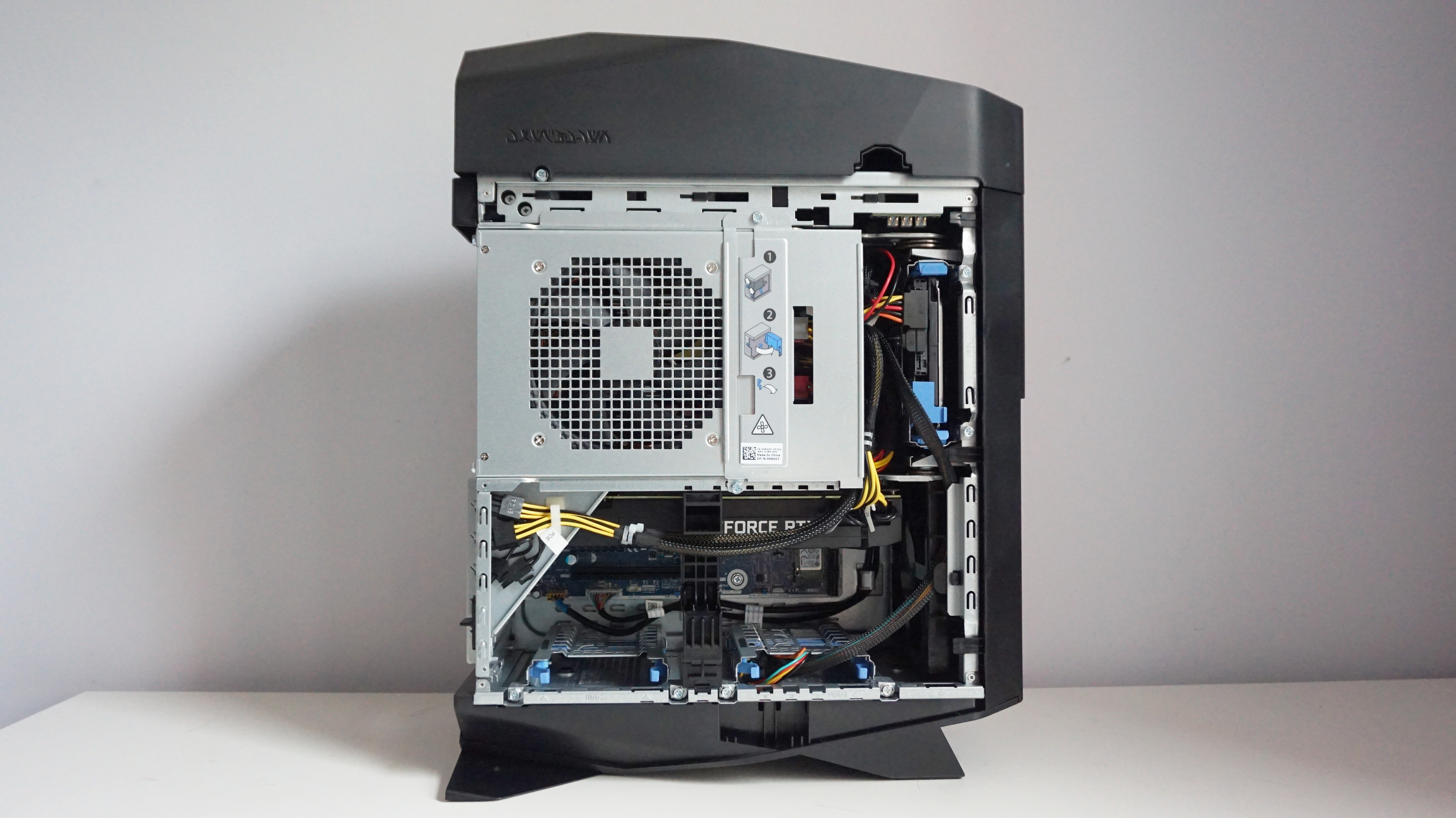 alienware aurora r8 i9 9900k