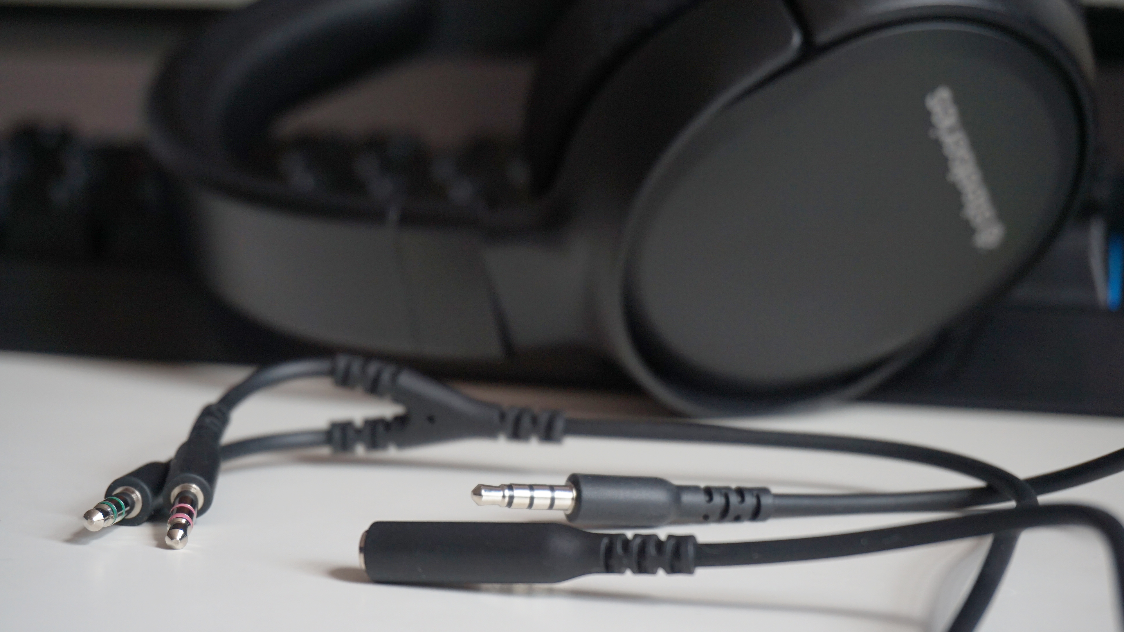 SteelSeries Arctis 1 Review: A Great Budget Headset At Last