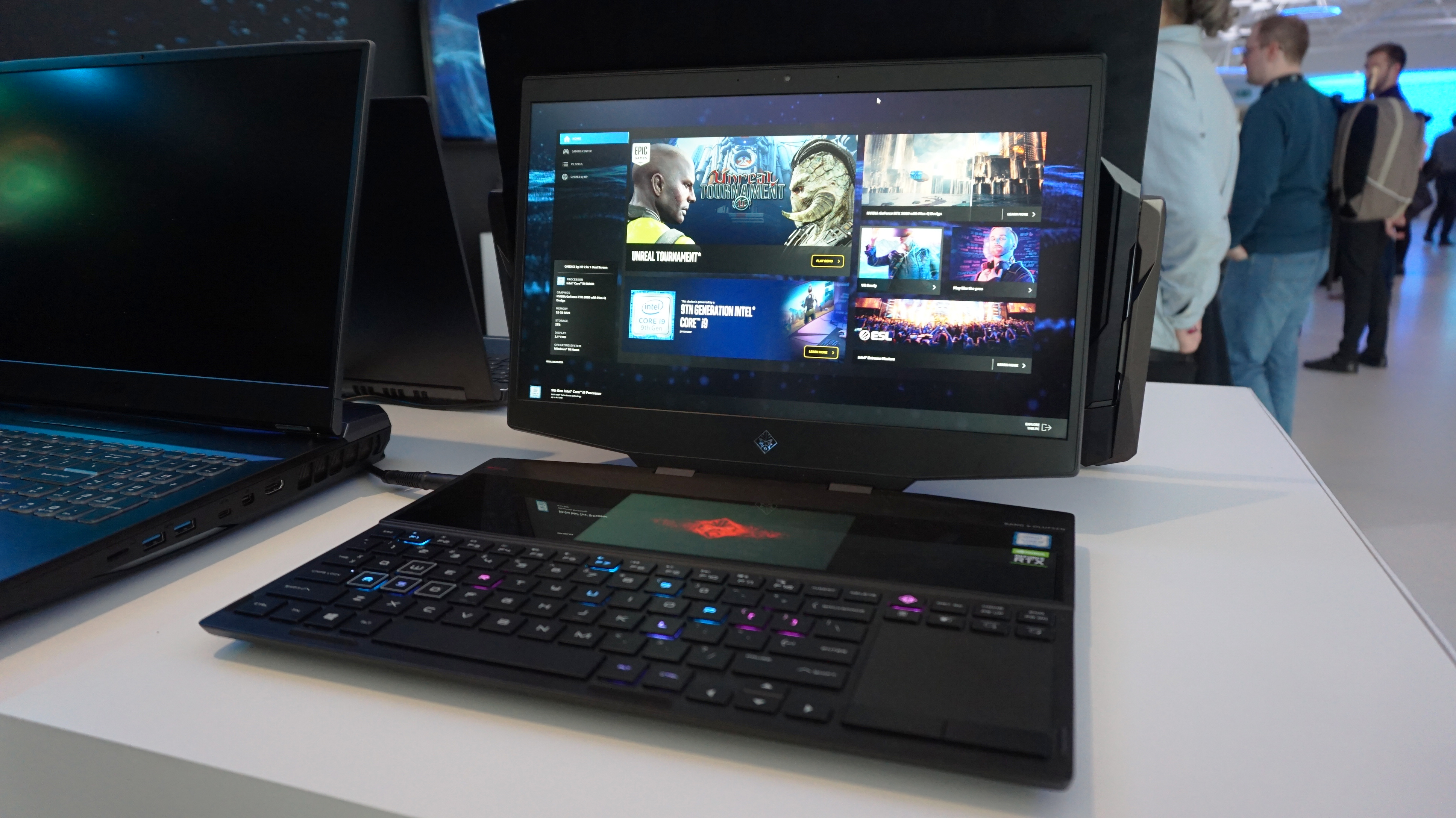 multi screen gaming laptop