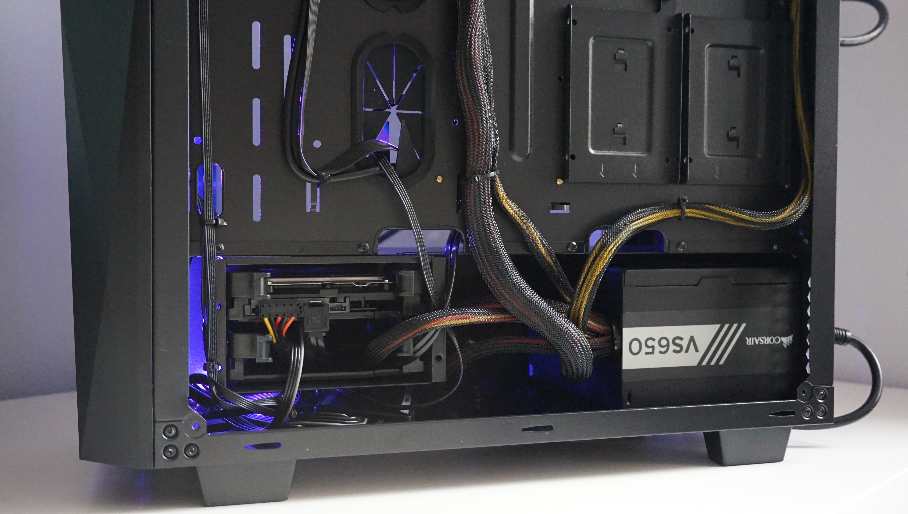 PCSPECIALIST - Corsair Case