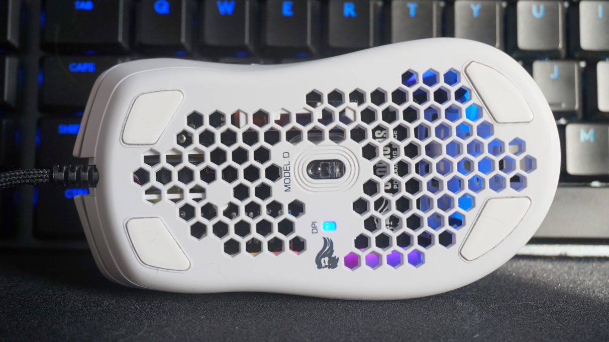 Glorious  Model D is a fantastic lightweight gaming mouse  and even squeaks like one  too  - 35