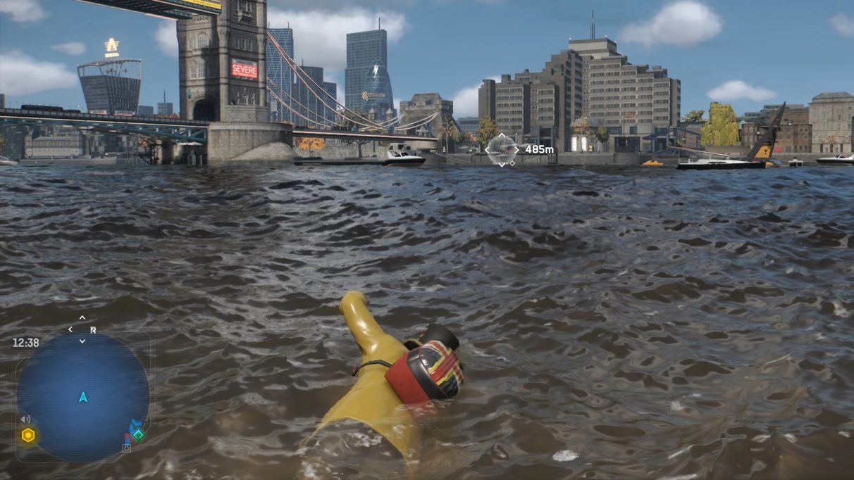 The buffoonish drunk swims across the Thames